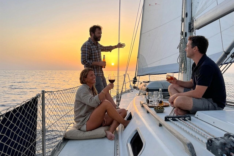 Sotogrande: SIP & SAIL - Cocktail Cruise with 5 cocktails