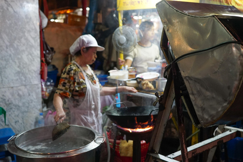 Bangkok Night Foodie Tour in China Town
