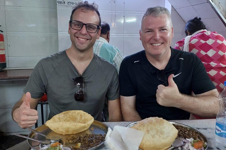 Old Delhi Street Food en Spice Market TourOud Delhi culinaire tour en specerijenmarkten