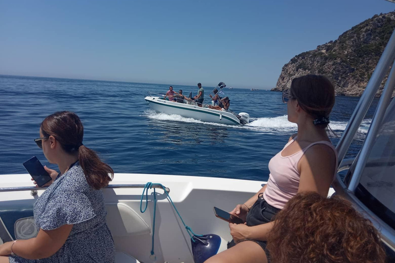 Tour in barca a Paleokastritsa