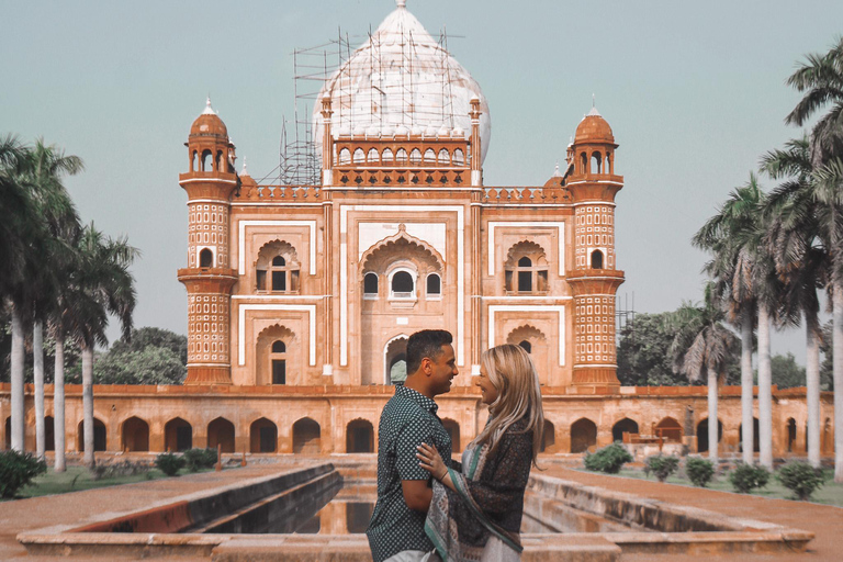 Delhi: servizio fotografico privato con un fotografo localeServizio fotografico privato con un fotografo locale