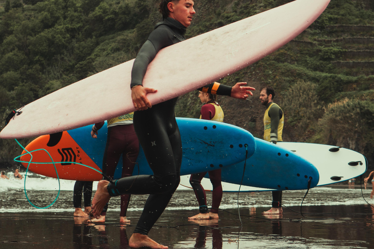 Madeira : Experiencia de surf para todosClase de surf en grupo semiprivado