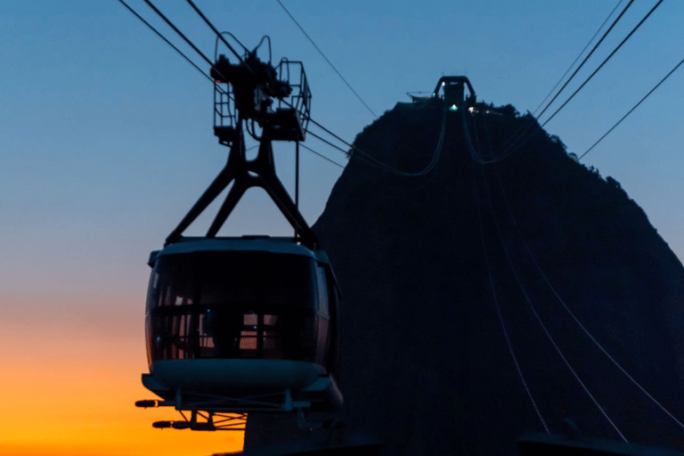 Sonnenaufgang am Zuckerhut mit exklusivem Frühstück und Transfer