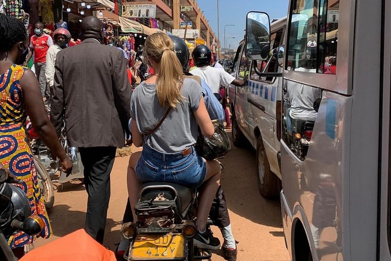 Kampala: City Tour by Tuk Tuk or Car By using Car