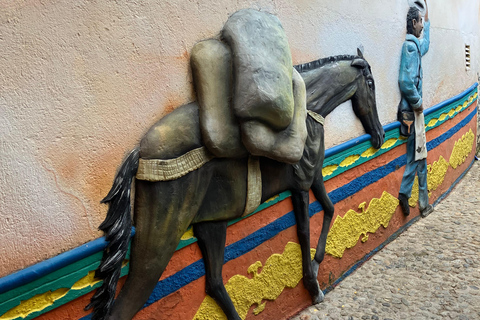 From Medellín: Guatapé and San Rafael 2-Day Adventure