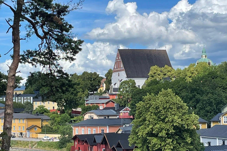 Porvoo médiéval privé en voiture depuis HelsinkiPrivé de Helsinki à Porvoo médiéval en voiture