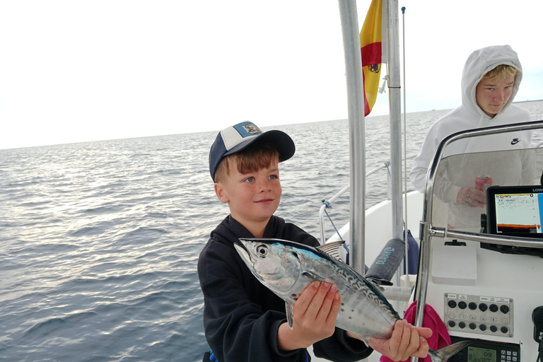 Alicante 5-Hour Fishing Excursion with Pro Fishing Guide