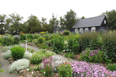 Waterval van de Goden + Botanische tuin &amp; Stadswandeling.