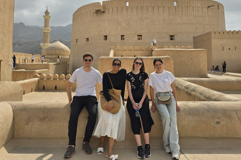Oman Discovery: 3-Day Private Tour with Hotel Stay & Meals
