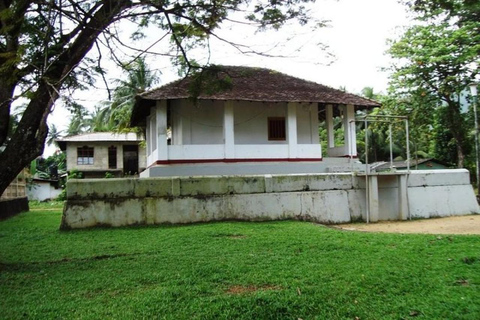 From Colombo/Negombo: Ratnapura Gem City & Waterfalls Tour