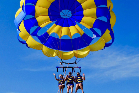 Punta Cana: VIP Parasailing Adventure with Hotel Transfer