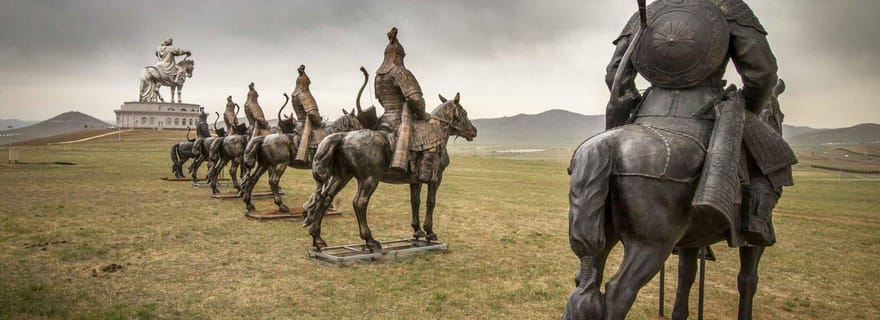 Day tour Terelj National park Chinggis Khaan statue,