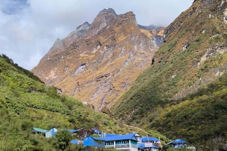 Pokhara: Annapurna base camp Trek with Female Guide