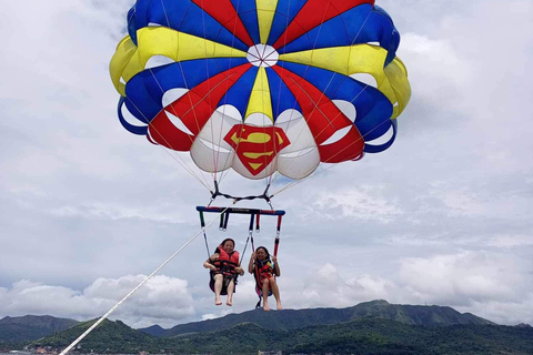 Coron Palawan: Vattensporter Parasailing med hotelltransferCoron Palawan: Vattensporter Parasailing-Solo med hotellöverföring