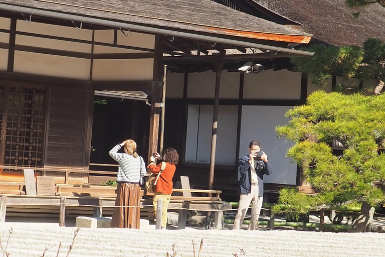 E-Bike Tour in Kyoto with Asuka, Japanese graduate student