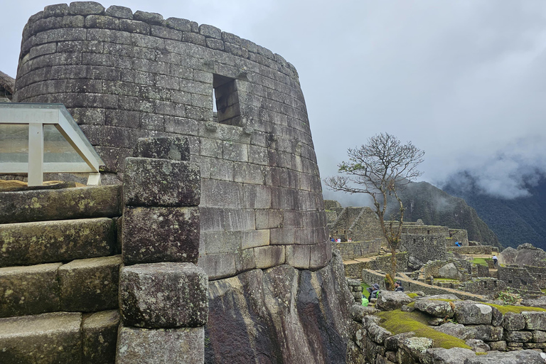 Machu Picchu : Service d&#039;un guide et billet d&#039;entrée Circuit-2Machu Picchu : service de guide et billet d&#039;entrée Circuit-2