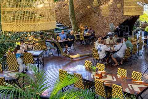 Phuket: Thai Dining Experience at Three Monkeys Restaurant Thai Set Menu for 2 - Set D