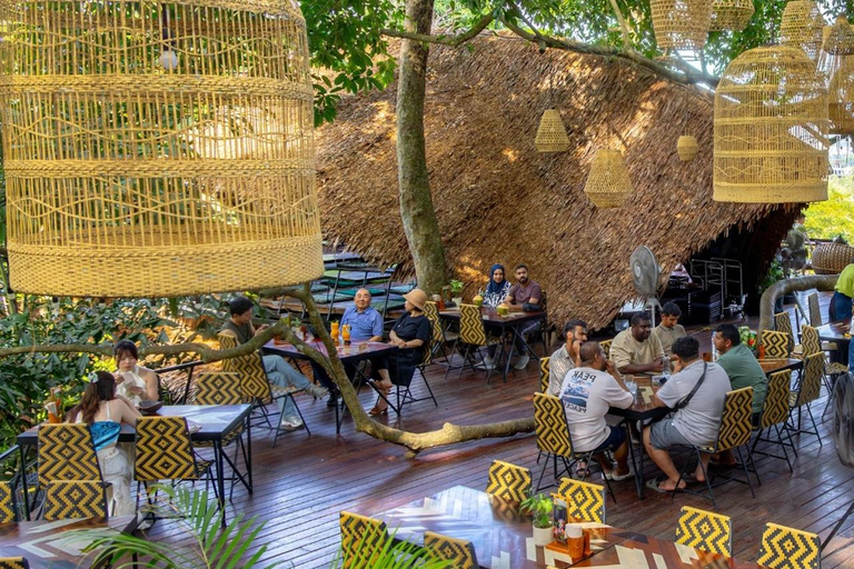 Phuket: Thai Dining Experience at Three Monkeys Restaurant Thai Set Menu for 2 - Set D