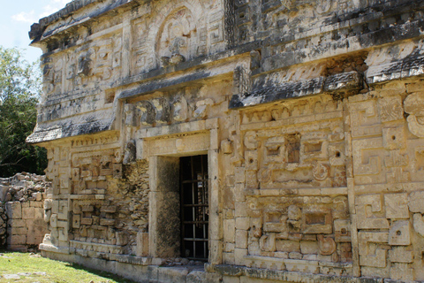 Ab Cancún: Chichén Itzá, Cenote Ik Kil, Valladolid & EssenAbholung aus der Gegend um Cancún