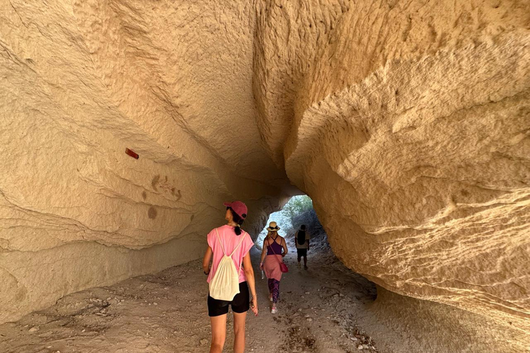 Cappadocia: Sunset Hiking Tour with Local Guide