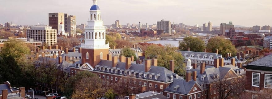 Au départ de Boston : visite en petit groupe de Harvard, du MIT et du Quincy Market