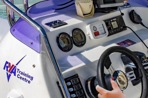 Abu Dhabi: Boat Permit Level 2 RYA TrainingXclusive RYA Powerboat Level 2 Training Dubai