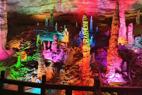 Zhangjiajie 2 Days Tour: Avatar Peaks & Sky High Wonders