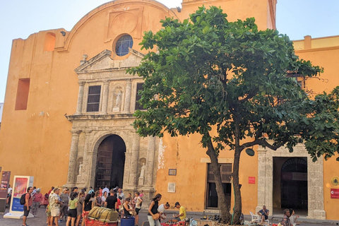 Cartagena: Tour guidato della Città Vecchia e del Quartiere GetsemaniCartagena: Città vecchia e quartiere degli artisti: tour guidato