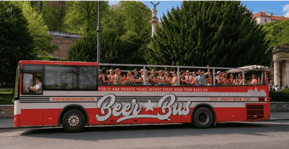 Budapest: BeerBus Sightseeing Tour with unlimited beer