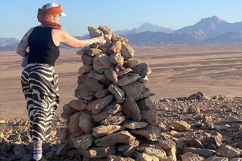 Hurghada: Hiking , dinner & stargazing Advanced hiking tour & camel ride