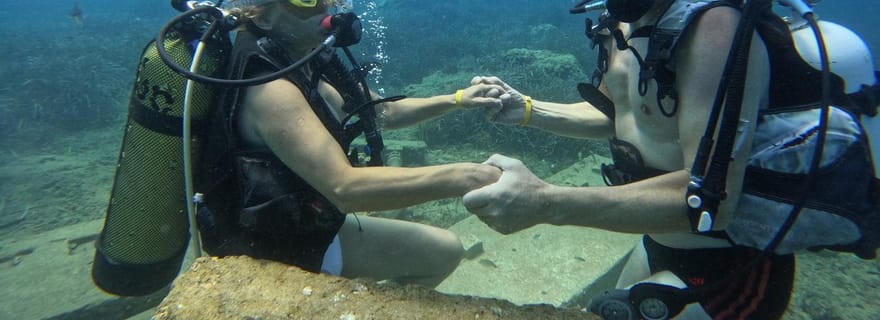 Side : Plongée sous-marine avec option plongée avec un expert