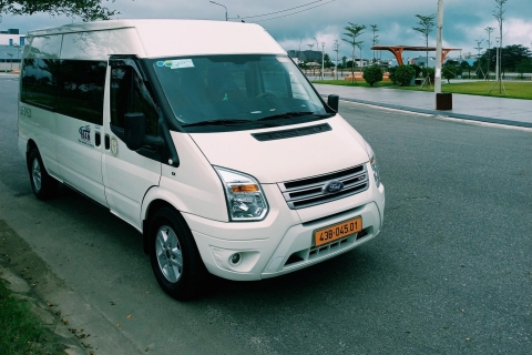 Da Nang: Czarter prywatnego samochodu na zwiedzanie Hue z biletem elektronicznym12 godzin - 4 miejsca (standardowy sedan)