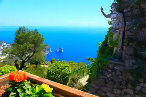 Capri, Anacapri & Blue Grotto Small Group Tour