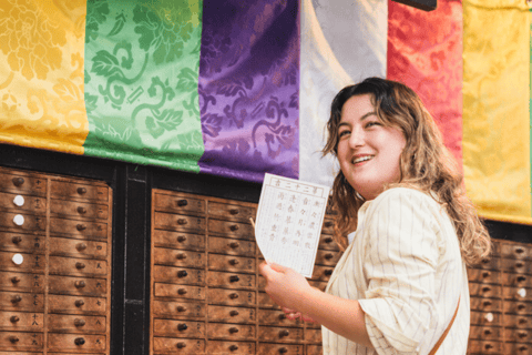 Tokyo: Asakusa Temple & Shrine Walking Tour with Local Guide Tokyo: Asakusa Guided Walking Tour Visiting Sensoji Temple