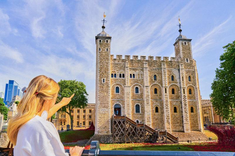 London: Express Tower of London Tour with Crown Jewels Semi-Private: Express Tower of London Tour with Crown Jewels