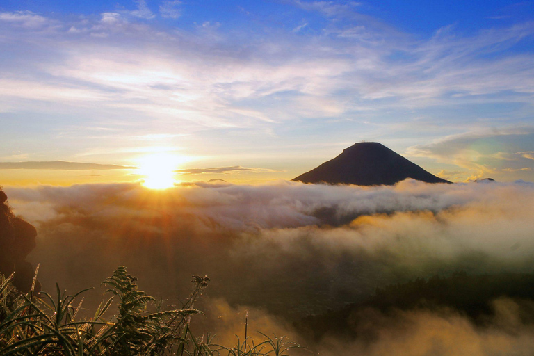 aus Yogyakarta: Dieng, die Umarmung der Morgenröte und kulturelle Schätze