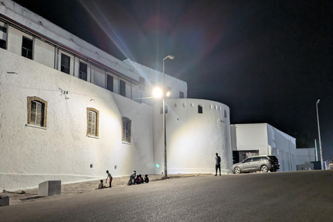 Cape Coast: Evening Castle Tour, Township Walk & Night Bites