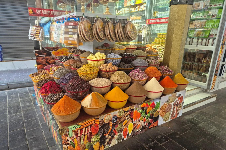 Abu Dhabi Traditional Souqs & Mall Shopping Tour with Pickup