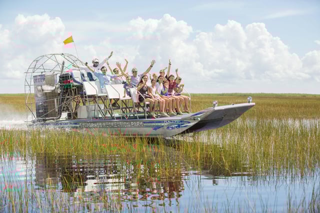 Miami: Everglades Airboat, Wildtierausstellung &amp; Hin- und Rückfahrt mit dem Bus