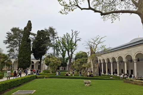 Topkapi Palace & Harem Skip-the-Line Guided Entry