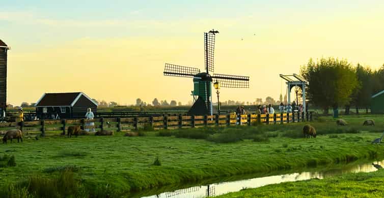 Amsterdam: Giethoorn & Zaanse Schans Small Group Day Trip photo 6