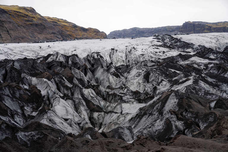 雷克雅未克：南海岸奇观和北极光之旅
