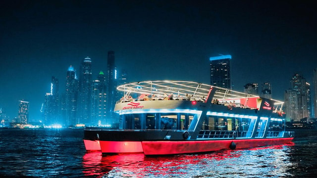 Dubai: Sunset or Dinner Cruise with Live Music & Open Bar