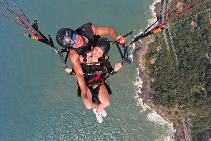 Rio de Janeiro : Paragliding Tandemflüge über Rio. Foto: GetYourGuide Rio de Janeiro : Paragliding Tandemflüge über Rio. Foto: GetYourGuide