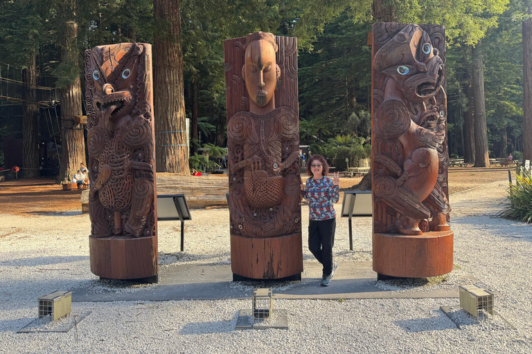 Private Day Tour - Rotorua, Kiwi Hatchery & Māori Culture