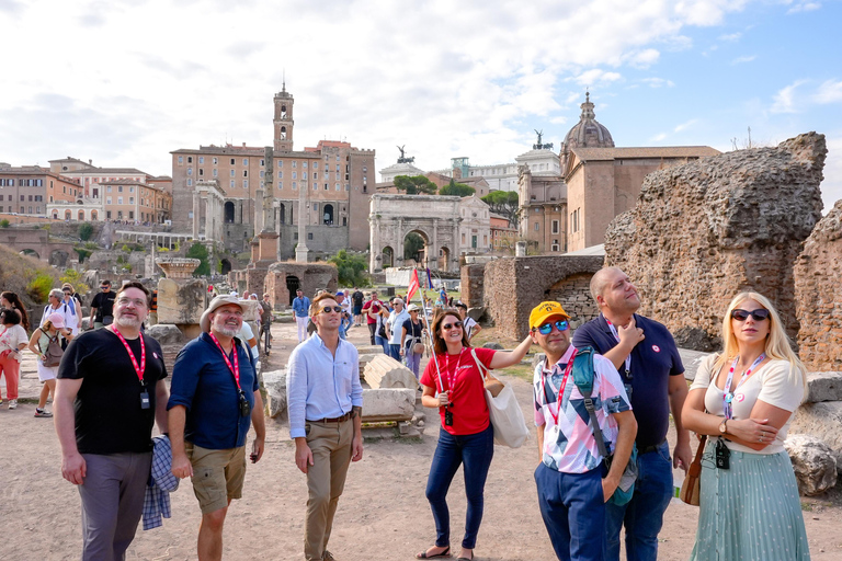 Roma: Tour dell&#039;Arena del Colosseo, del Foro Romano e del PalatinoTour per piccoli gruppi (massimo 10 partecipanti)