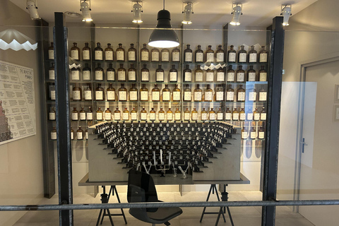 Grasse: Perfume Creation Experience and Guided Visit at Fragonard Fragonard Private Tour