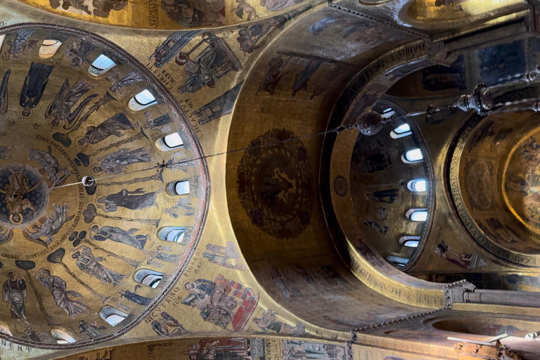 Wenecja: Bazylika św. Marka - wycieczka z przewodnikiem z tarasem i muzeumWycieczka w języku włoskim