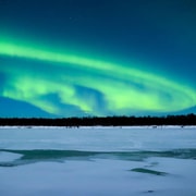 Depuis Rovaniemi : Excursion aux aurores boréales au bord des lacs de Laponie