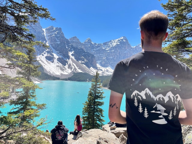 From Banff: Shuttle Service to Moraine Lake and Lake Louise